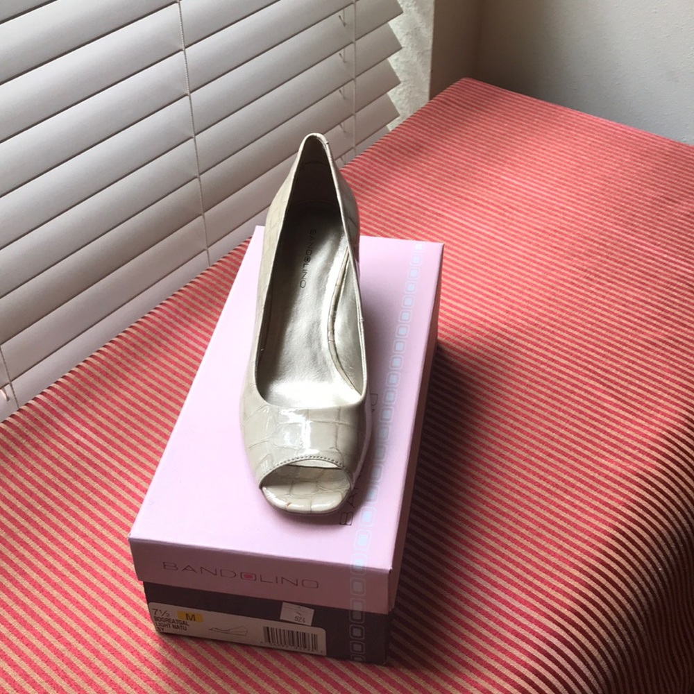 Women bandolino shoes